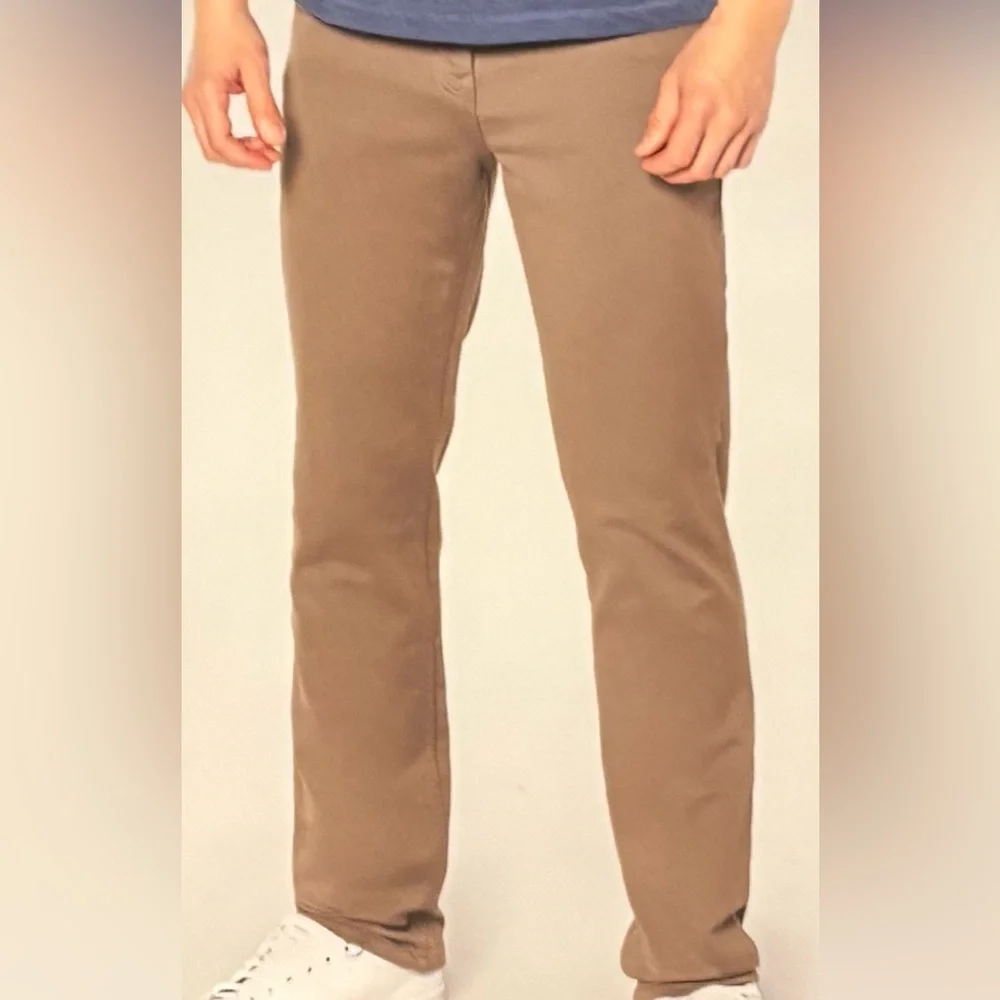 🕶️BANANA REPUBLIC🕶️NWT! 40X32 CLASSIC KHAKI CHINOS🕶️